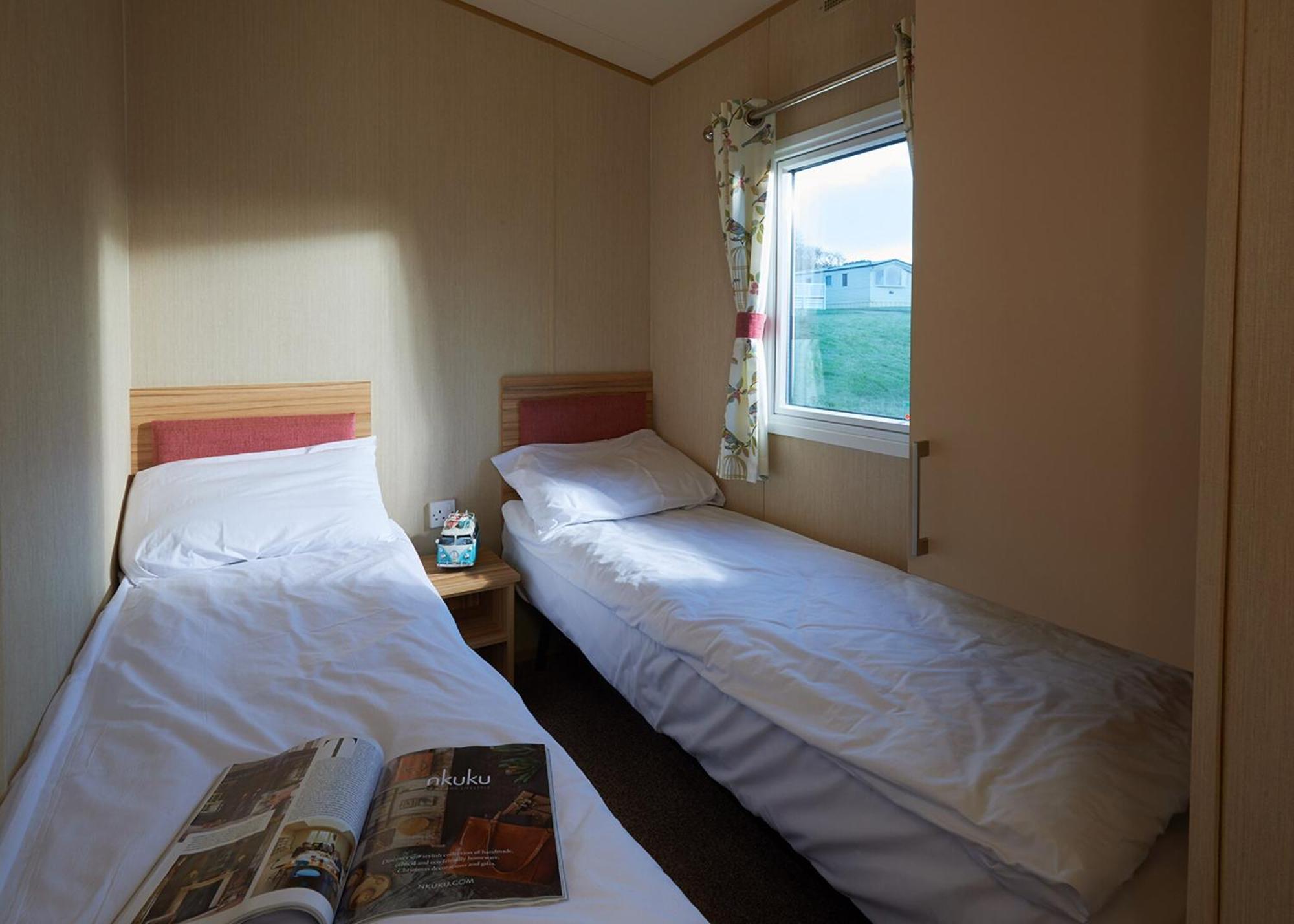 Meadow Lakes Holiday Park Hotel St Austell Room photo