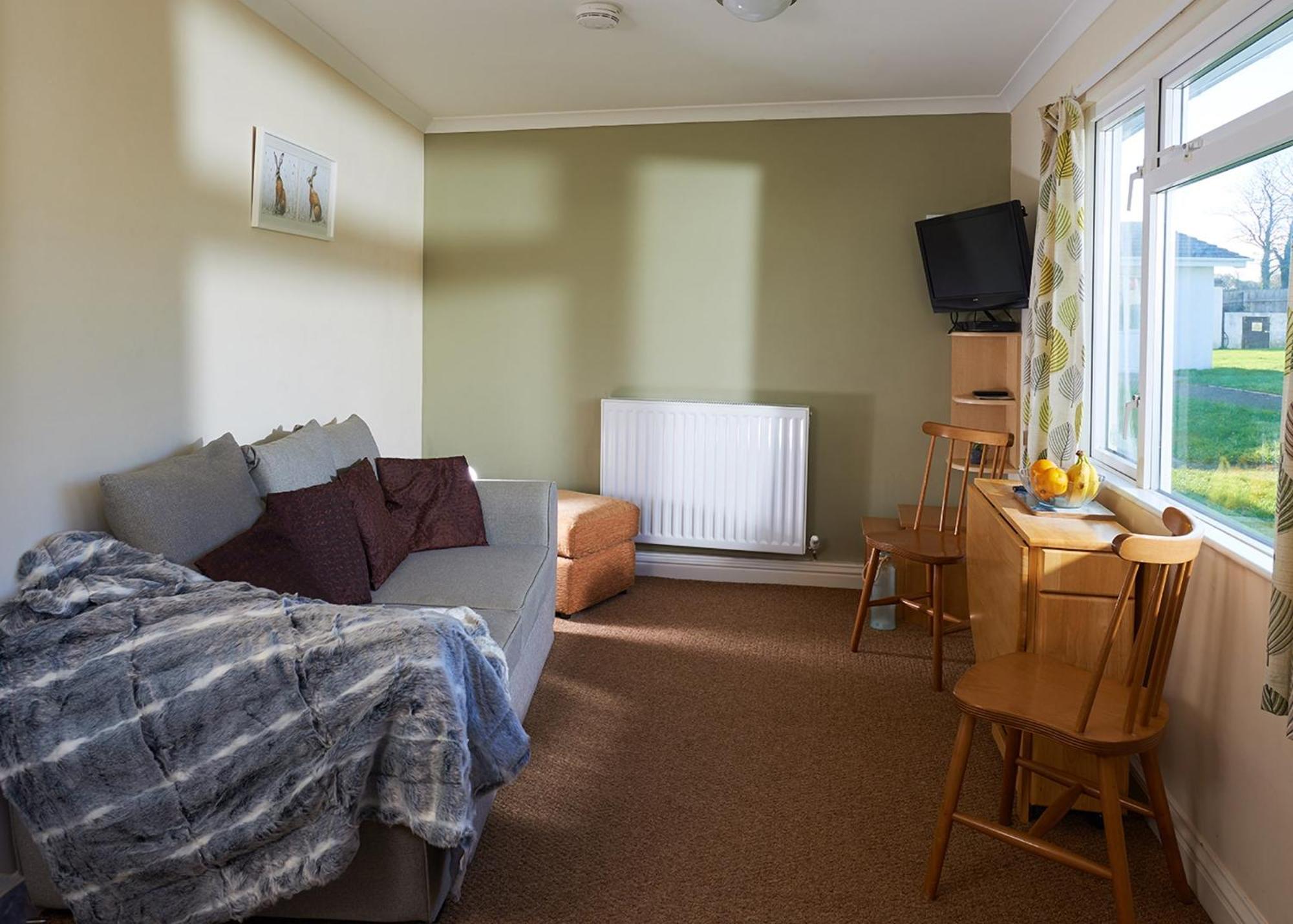 Meadow Lakes Holiday Park Hotel St Austell Room photo