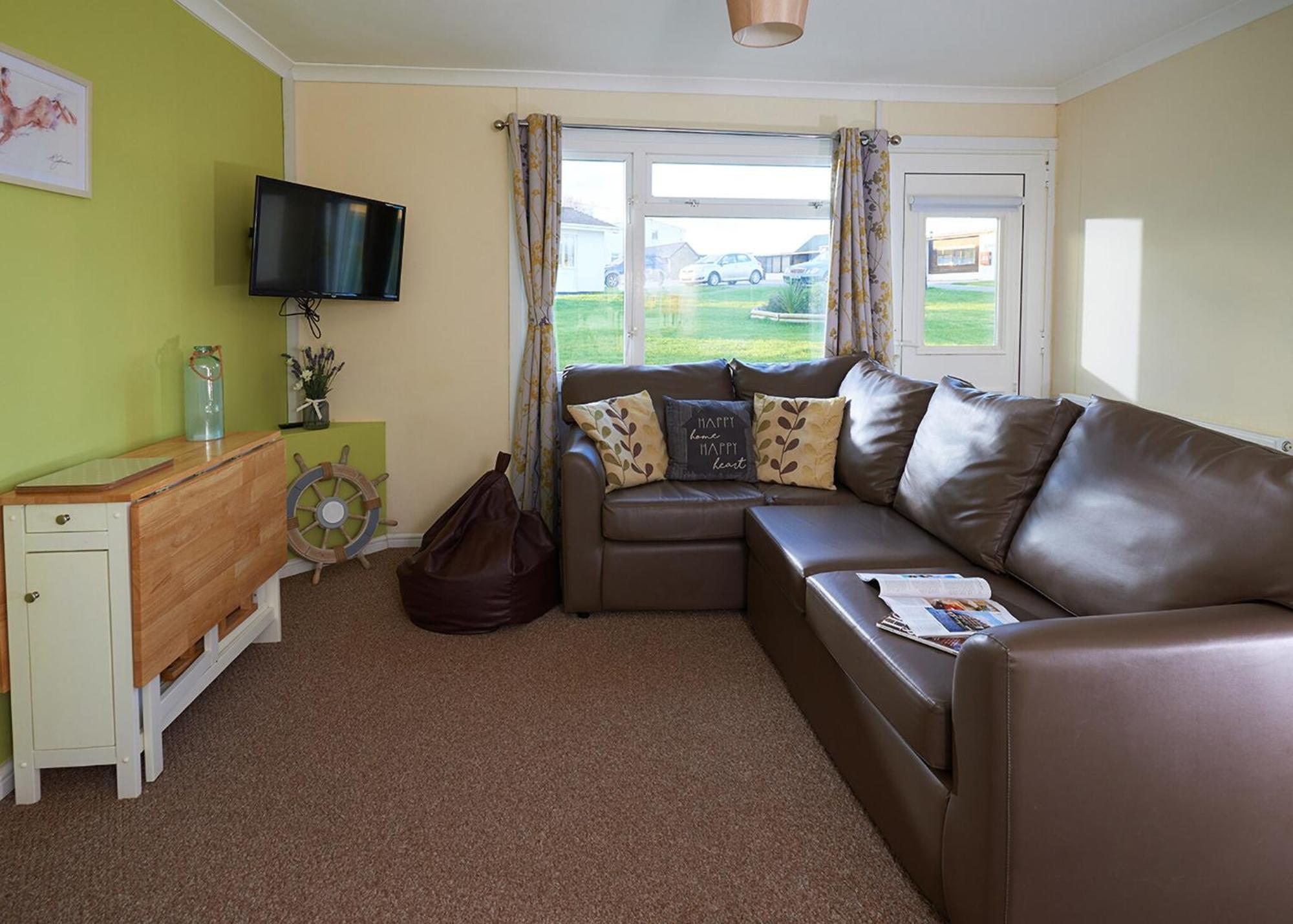 Meadow Lakes Holiday Park Hotel St Austell Room photo