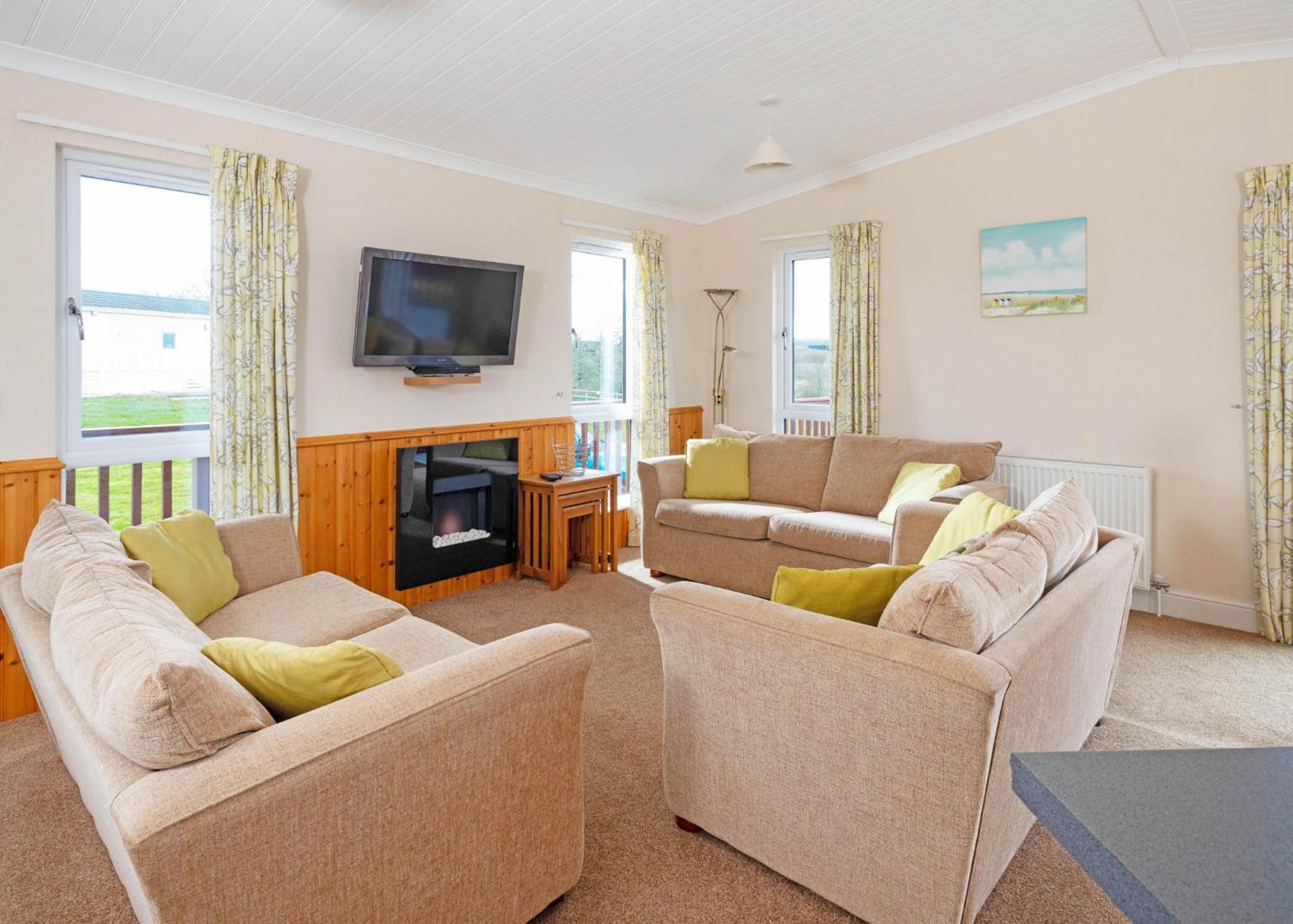 Meadow Lakes Holiday Park Hotel St Austell Room photo